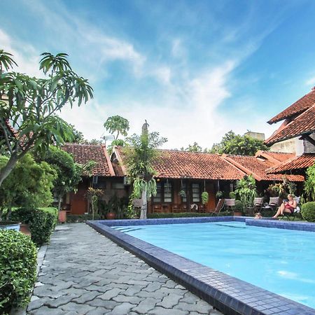 Delta Homestay Джокьякарта Экстерьер фото