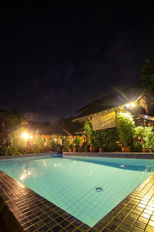 Delta Homestay Джокьякарта Экстерьер фото